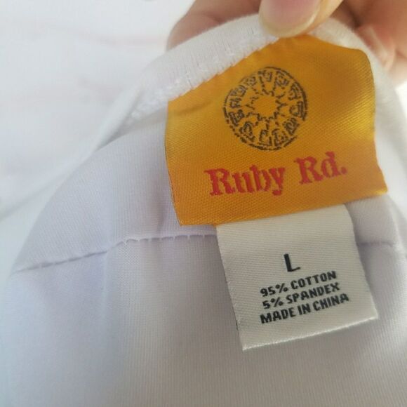 3/$25 Ruby Rd white tee colorful tassles beads - Picture 4 of 4